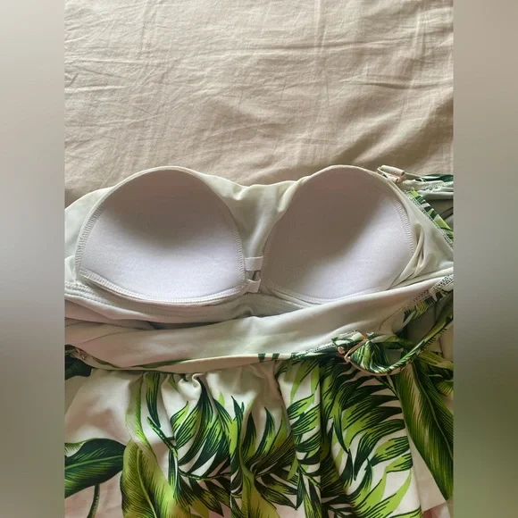 Floral Swimsuit with Detachable Straps - Picture 3 of 4